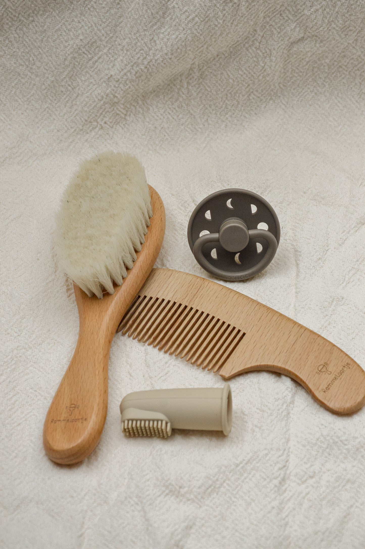 Houten baby borstel en kam set