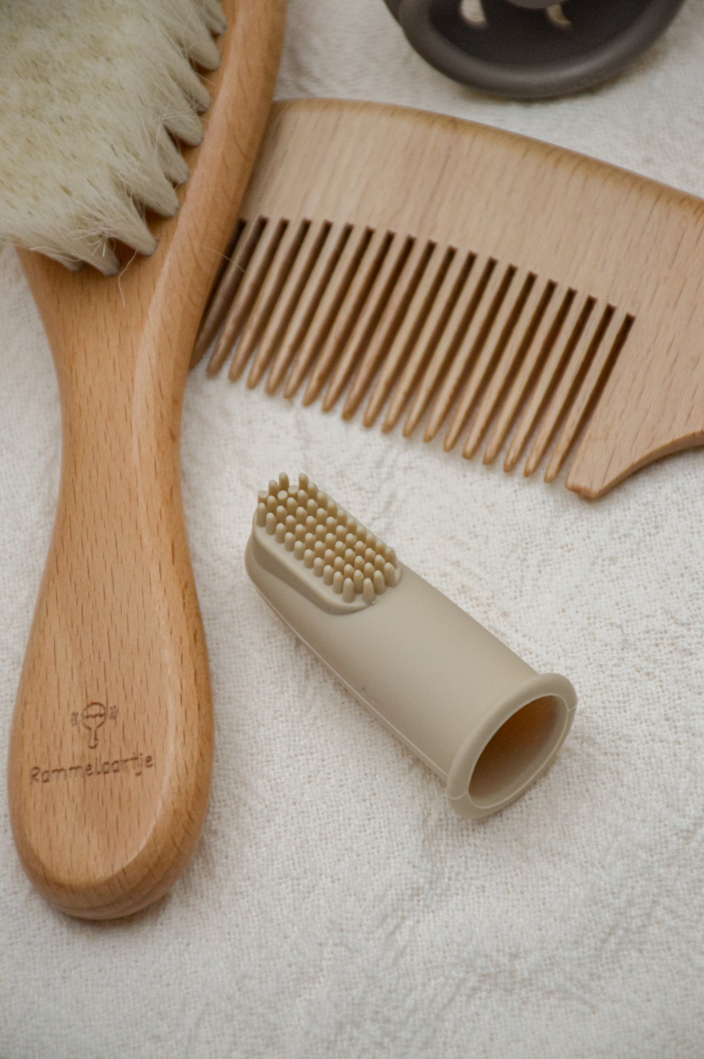 Houten baby borstel en kam set
