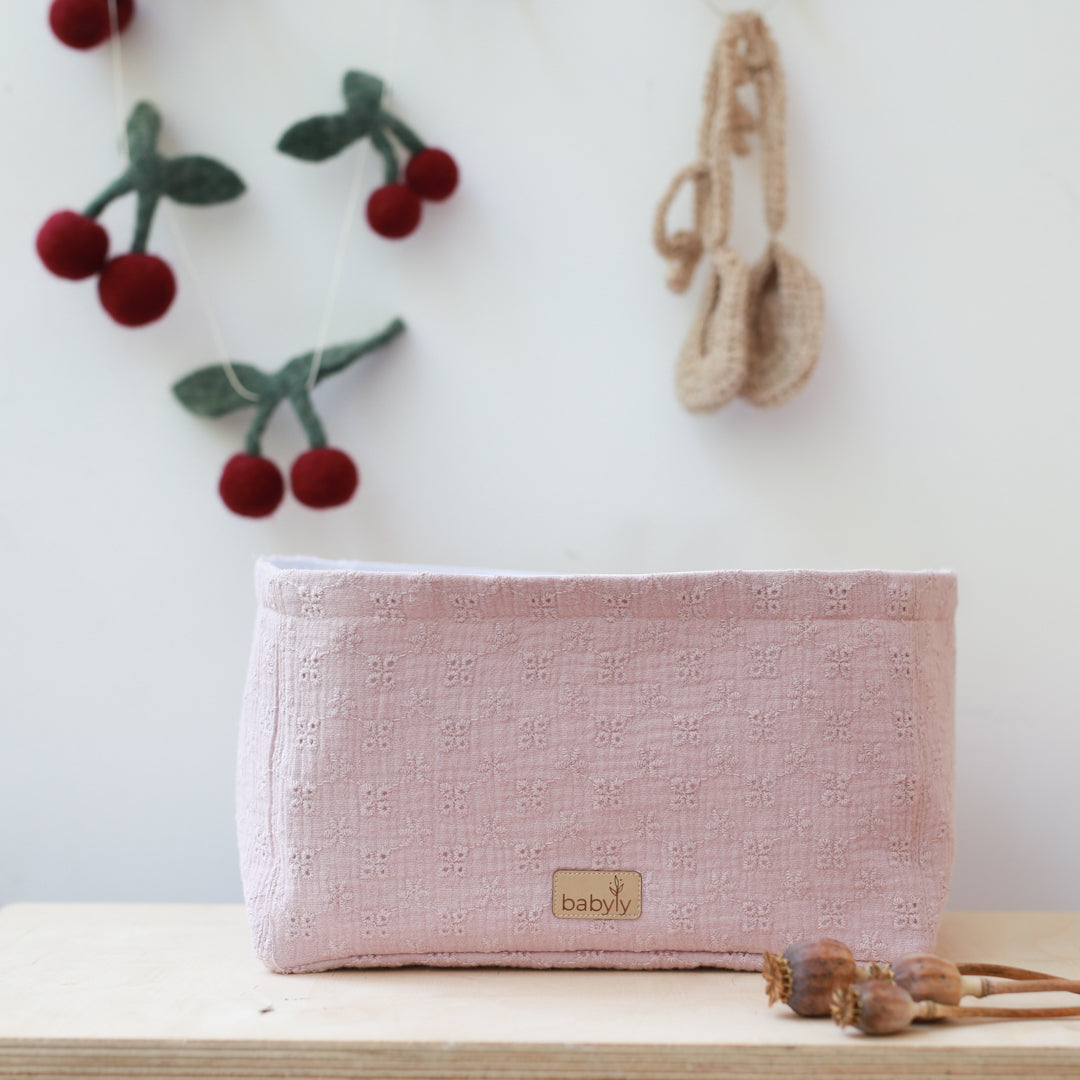 Geborduurde opberger